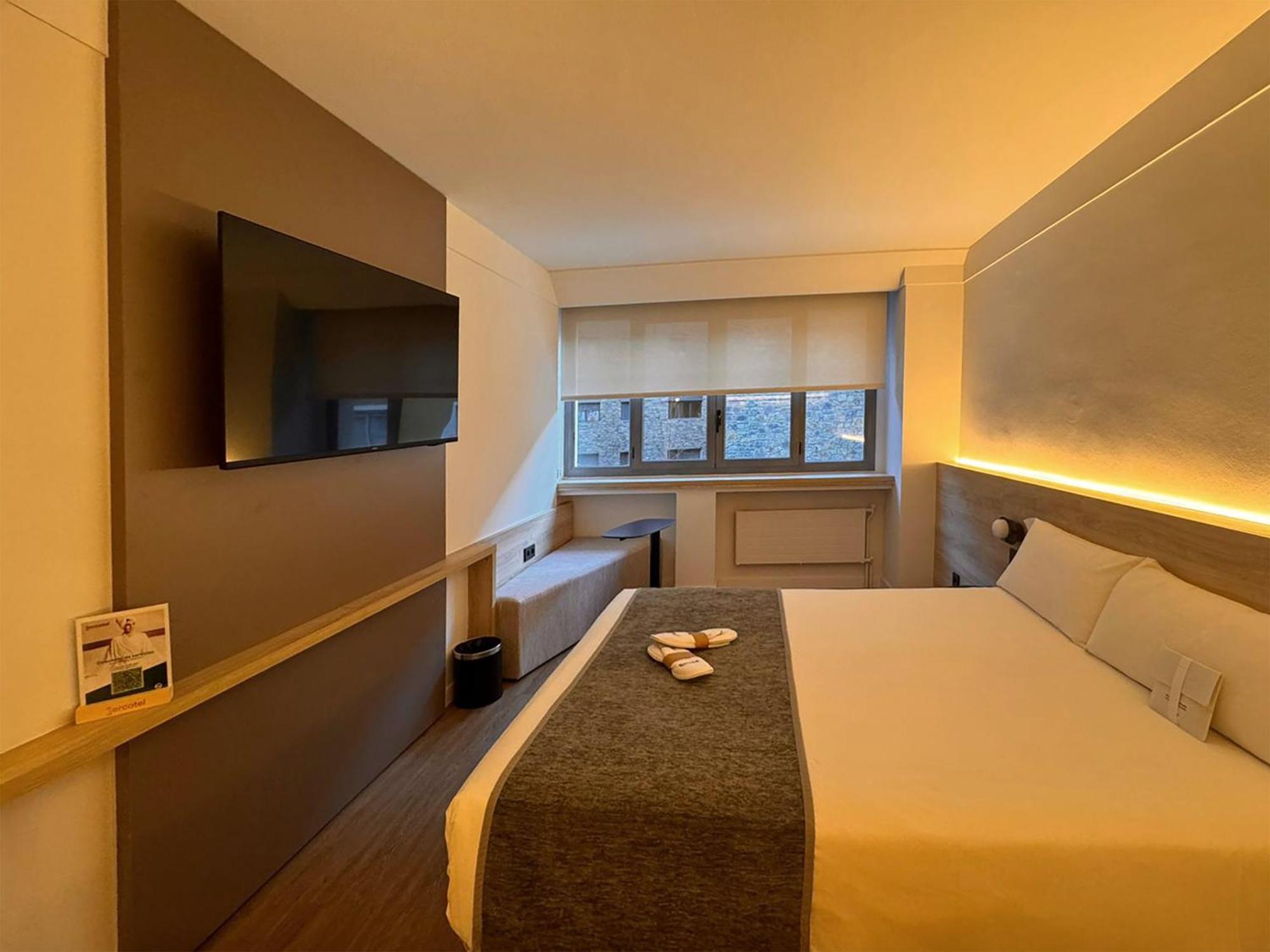 Sercotel Delfos Andorra Екстериор снимка