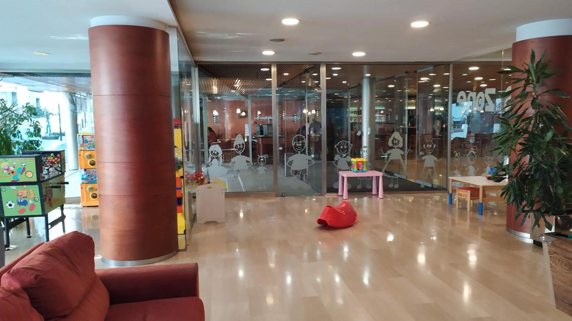 Sercotel Delfos Andorra Екстериор снимка