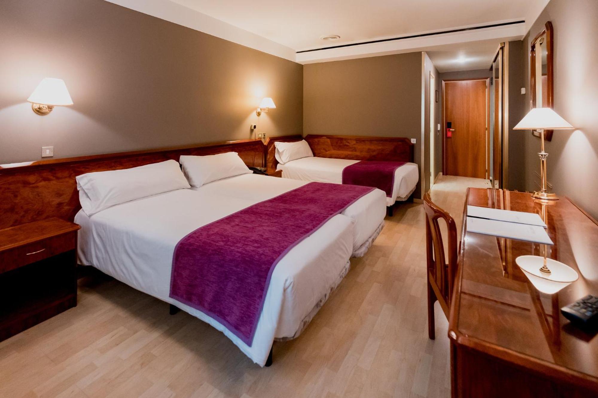 Sercotel Delfos Andorra Екстериор снимка